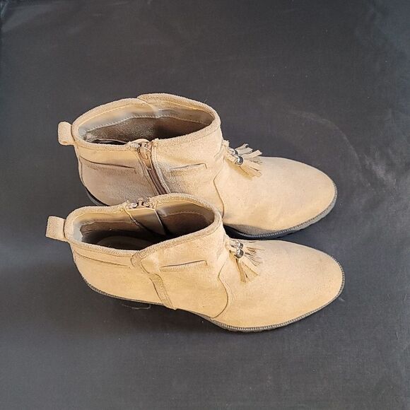 JACLYN SMITH RUBI SUEDE TASSELS DETAIL ANKLE BOOTS - Picture 5 of 16